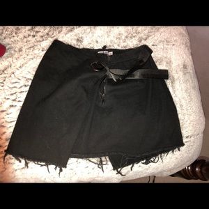 Size 6 LF Carmar Denim skirt!